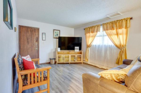 Downtown Pierre Apartment about half Mi to River!